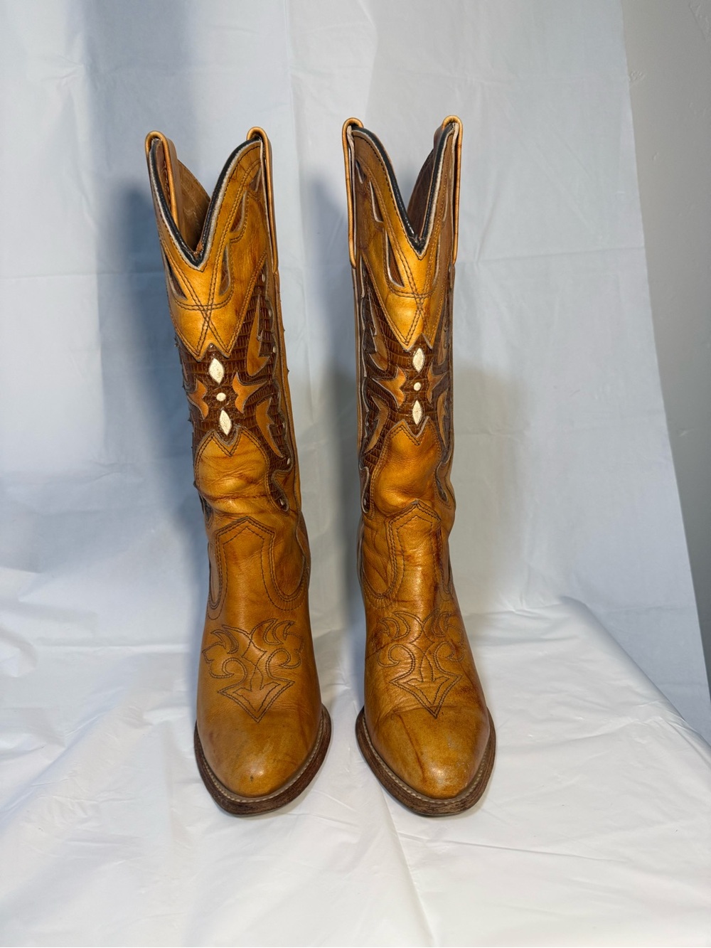 Miss Capezio Women's Two-Tone Tan Western Leather Boots